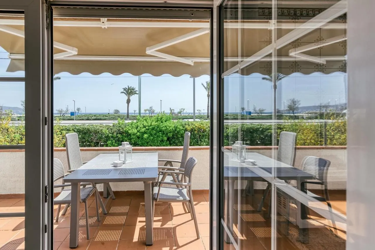 Art- Apartamentos Revilla Tacke A Empuriabrava Espagne